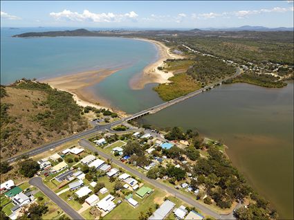 Causeway Caravan Park - Kinka Beach - QLD SQ (PBH4 00 18707)